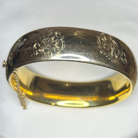 Vintage gold filled bangle bracelet by BALLOU. 1/20-12 KT gold filled. - Picture 4 of 10